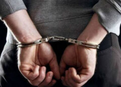 வெளிநாட்டு சிகரெட்டுக்களுடன் 04 பேர் விமான நிலையத்தில் கைது